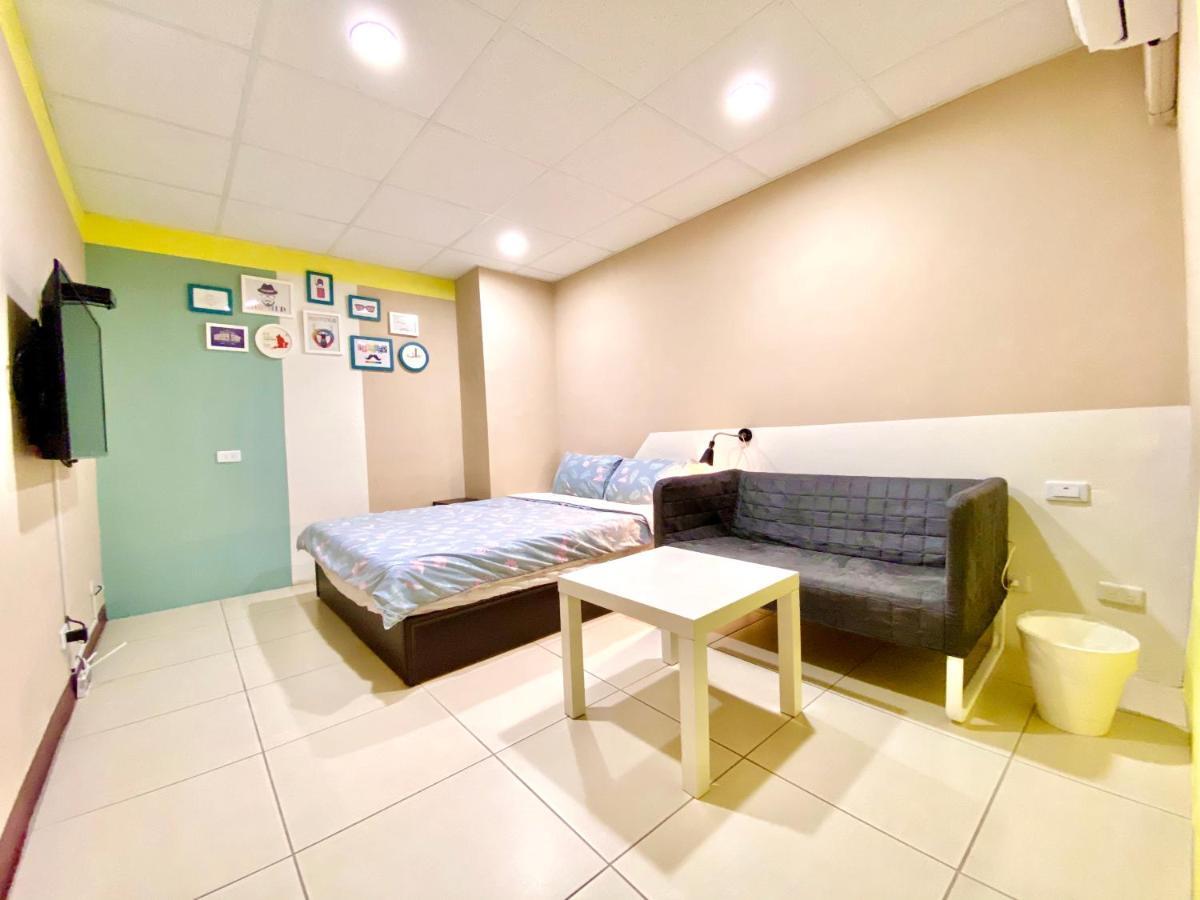 Wei Yang Guest House Tainan Exterior photo